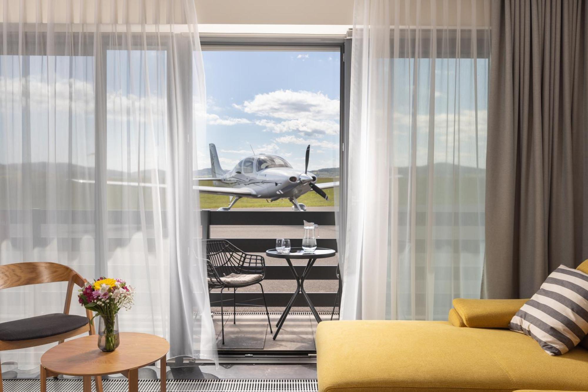 Apartmany Hangar Strakonice Extérieur photo